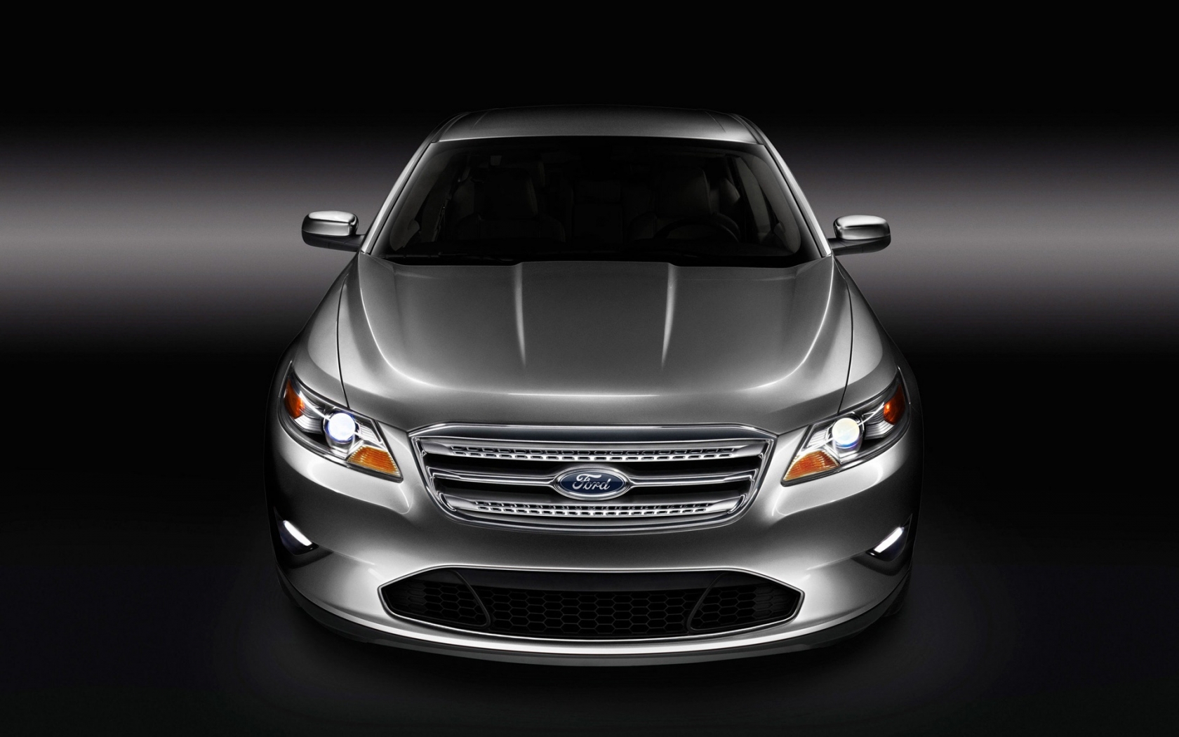 Ford Taurus 2010 for 1680 x 1050 widescreen resolution