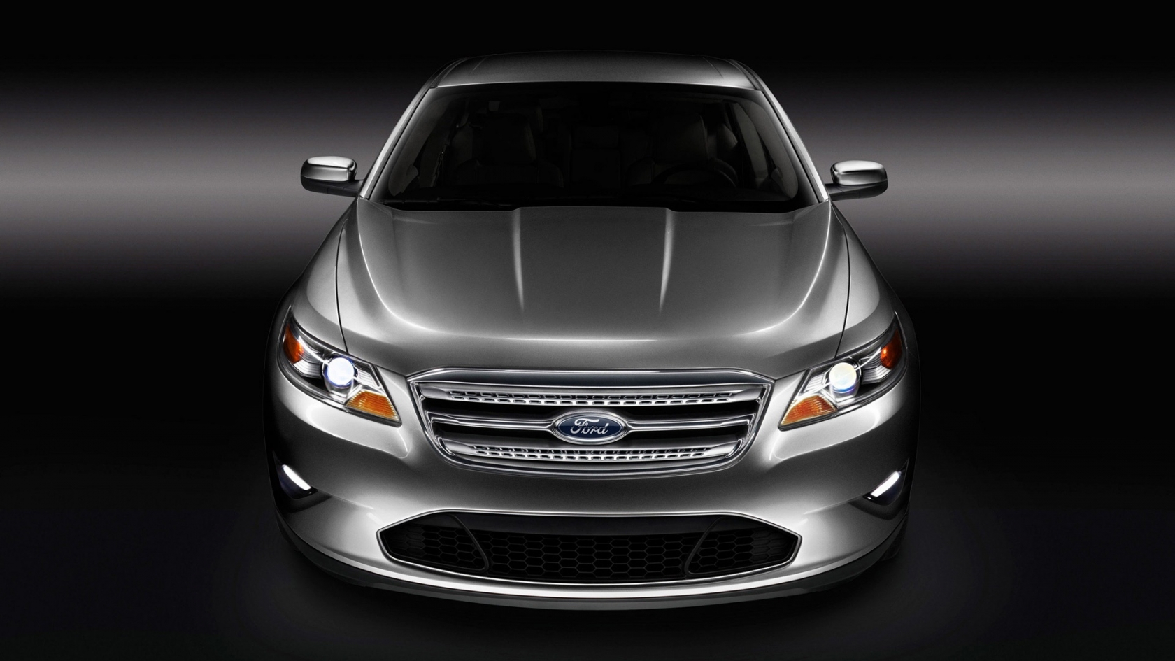 Ford Taurus 2010 for 1680 x 945 HDTV resolution