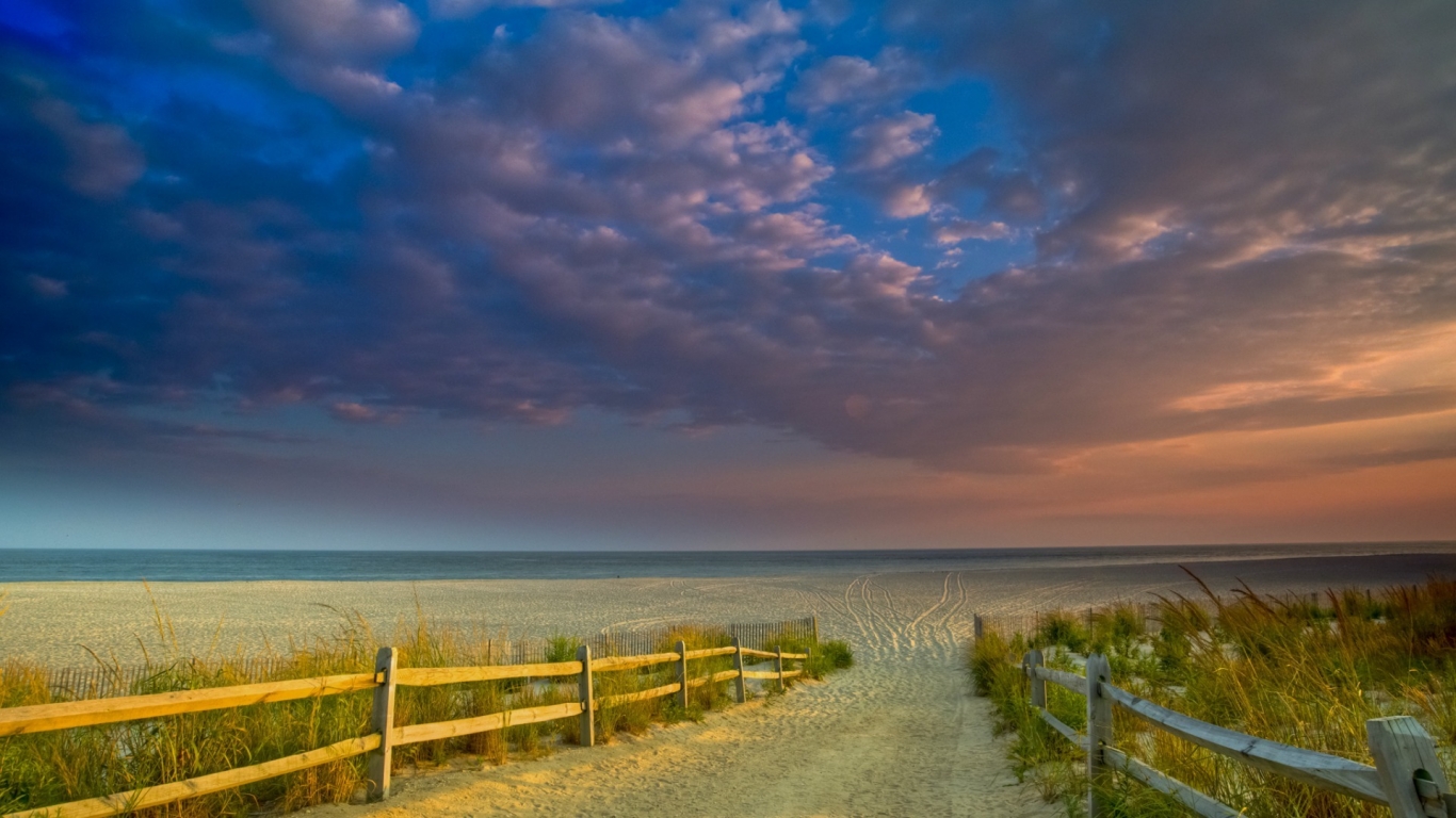 Gate to the Beach for 1366 x 768 HDTV resolution