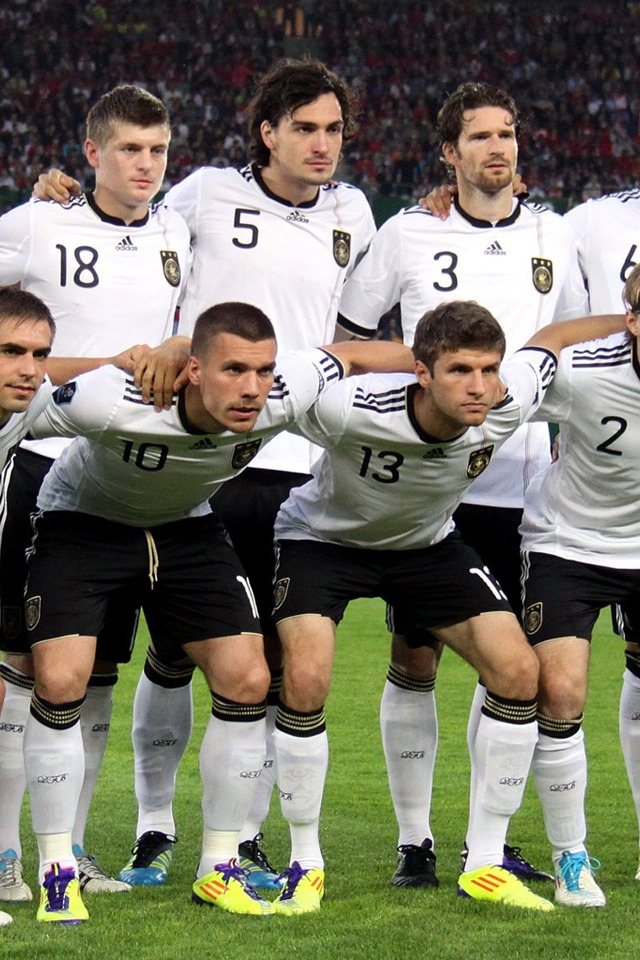 Germany National Team for 640 x 960 iPhone 4 resolution