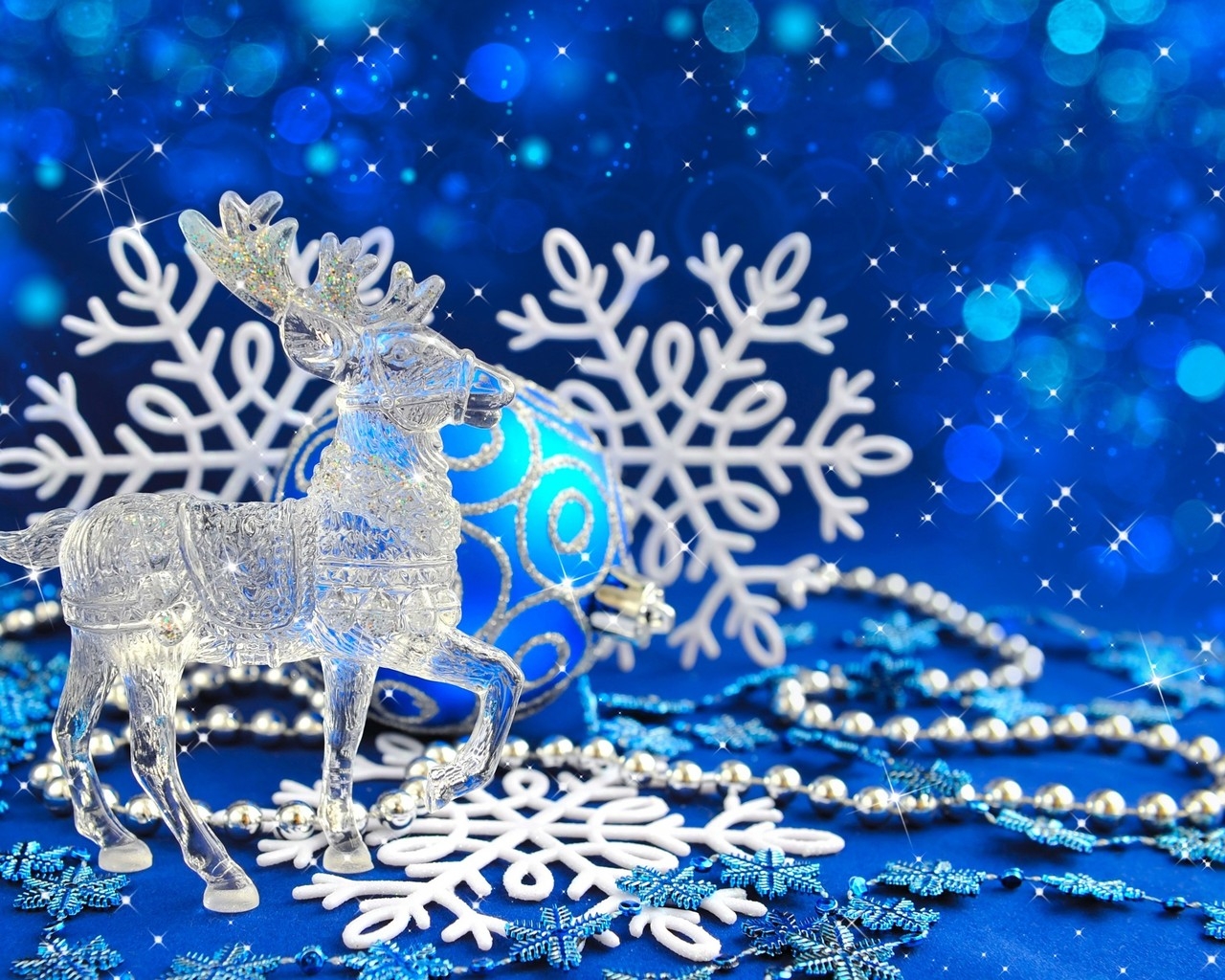 Glass Reindeer for 1280 x 1024 resolution