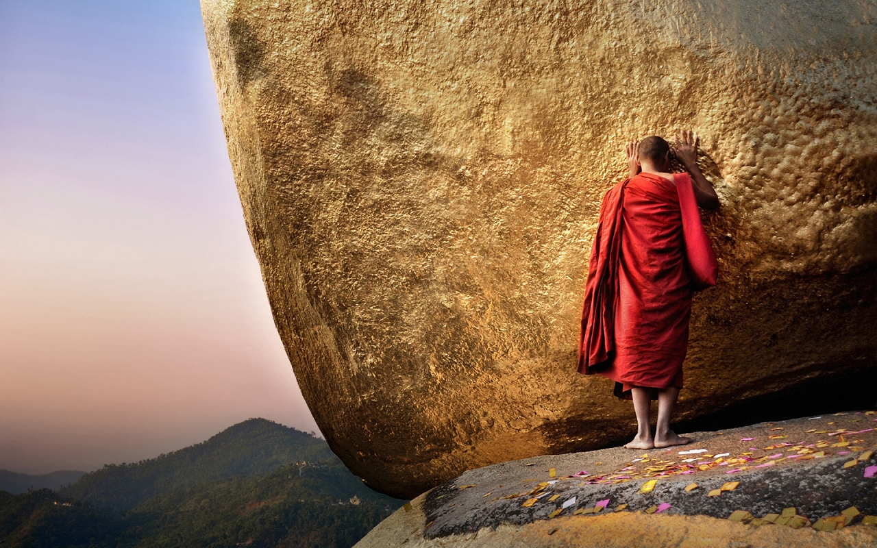 Golden Mount Myanmar for 1280 x 800 widescreen resolution