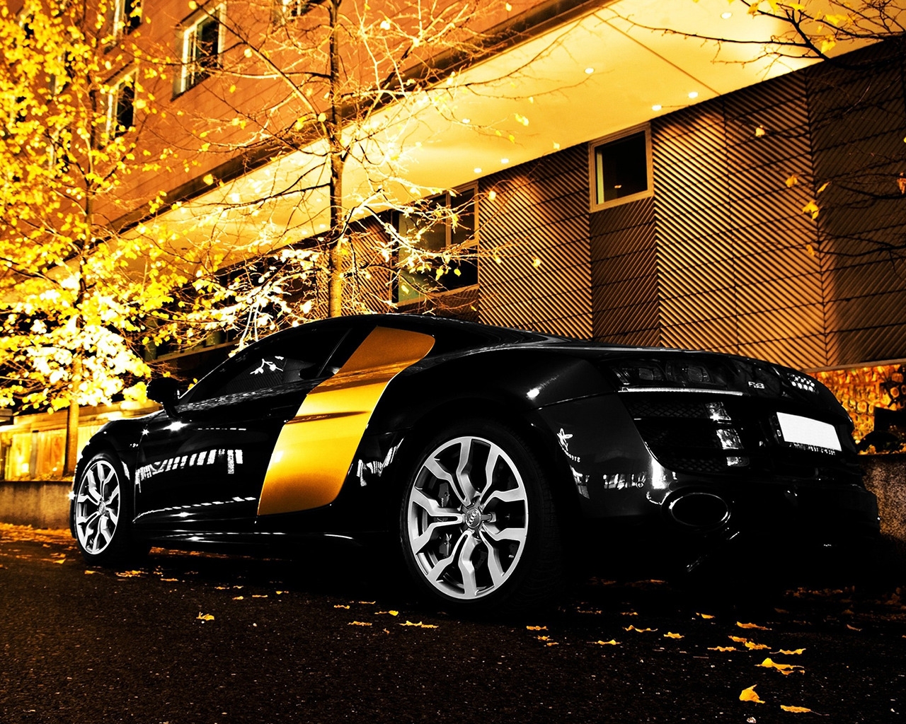 Gorgeous Audi R8 for 1280 x 1024 resolution