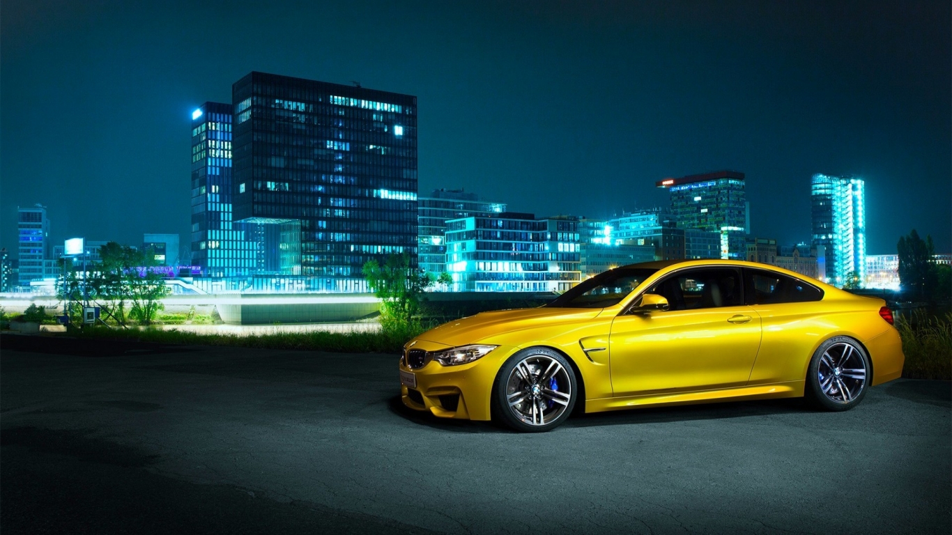 Gorgeous BMW M4 Coupe for 1366 x 768 HDTV resolution