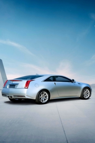 Gourgeous Cadillac CTS  for 320 x 480 iPhone resolution