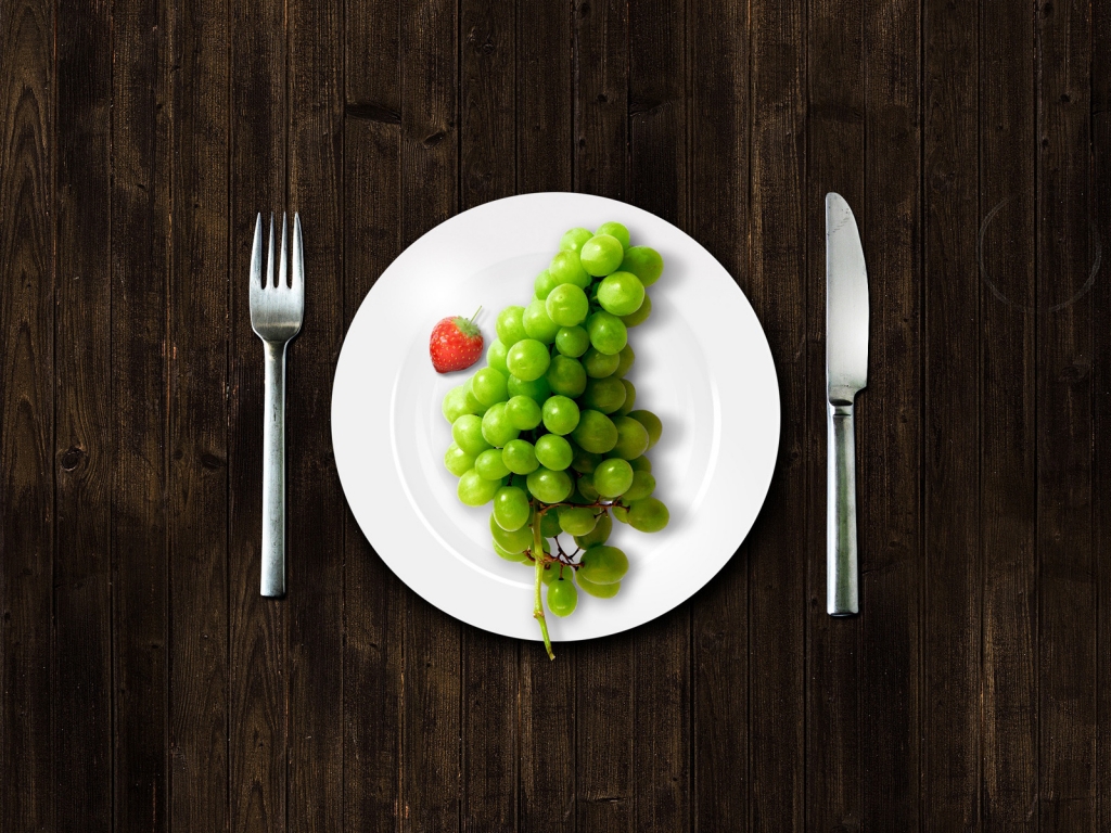 Grape Dinner for 1024 x 768 resolution