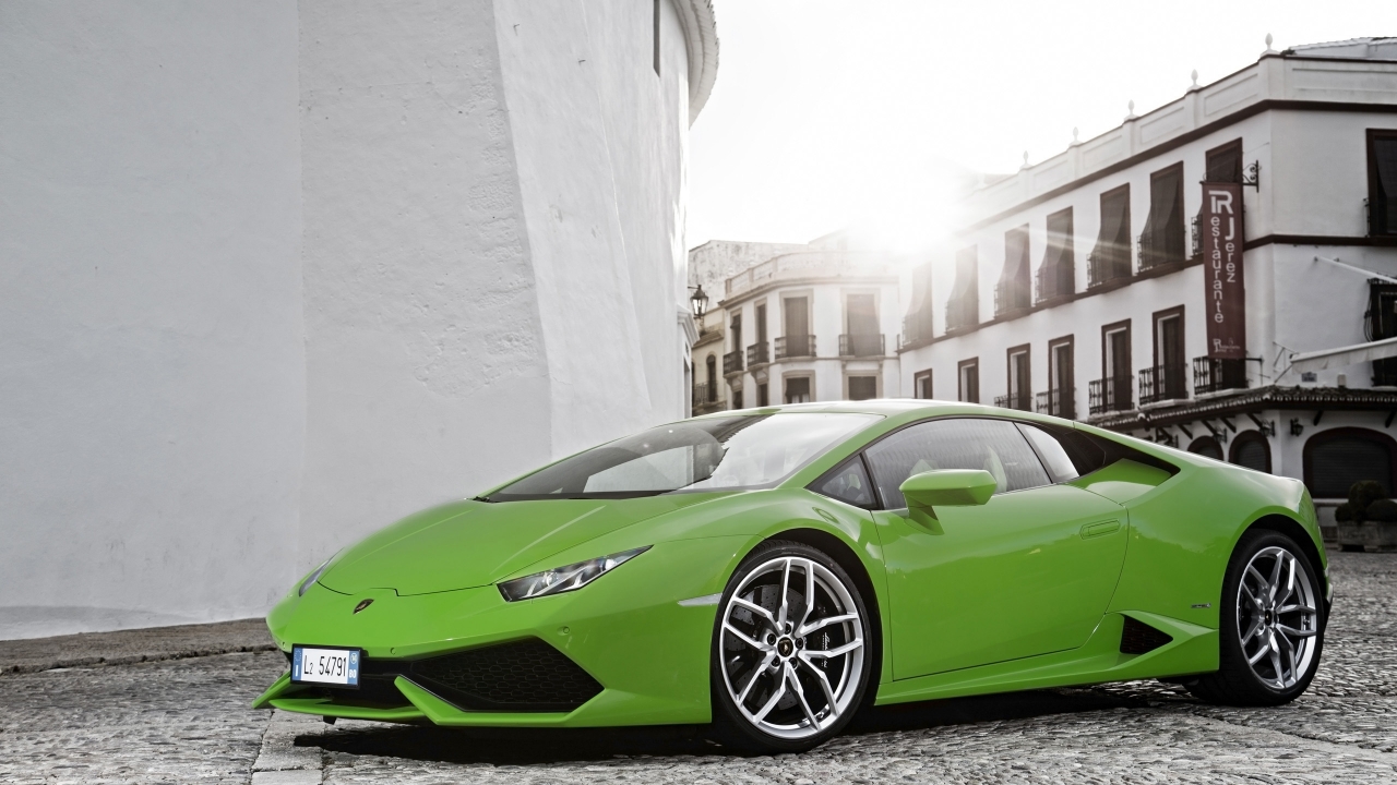 Green Lamborghini Huracan for 1280 x 720 HDTV 720p resolution