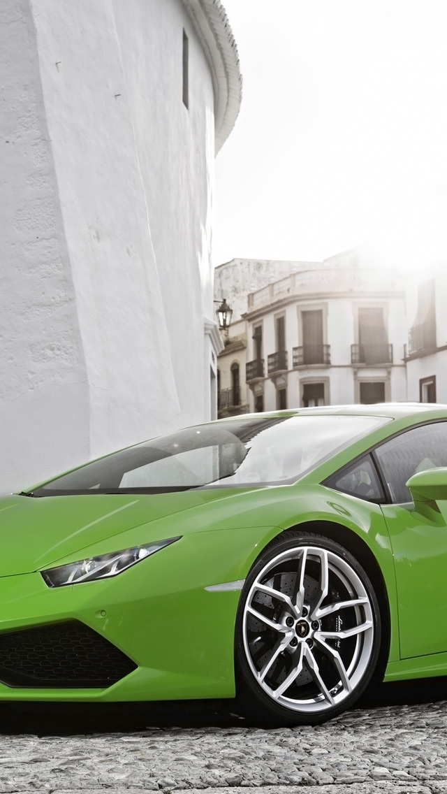 Green Lamborghini Huracan for 640 x 1136 iPhone 5 resolution