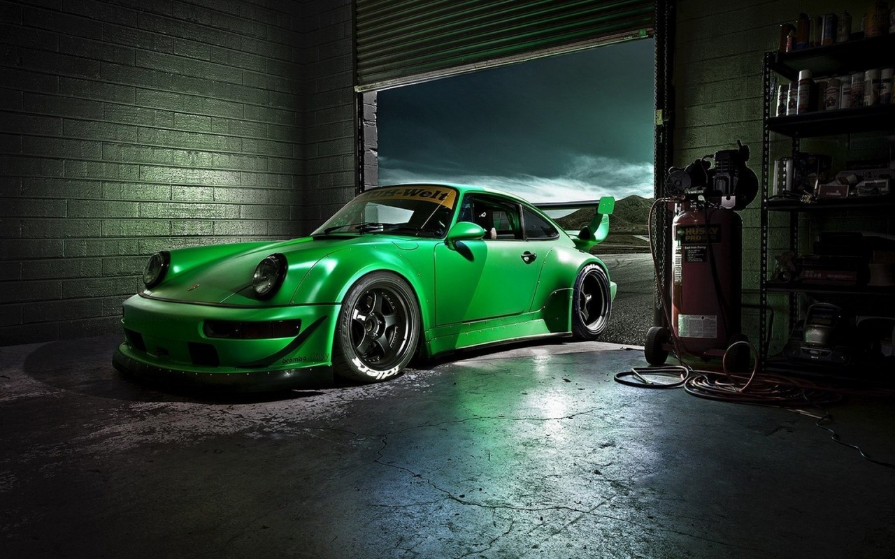 Green Porsche Carrera for 1280 x 800 widescreen resolution