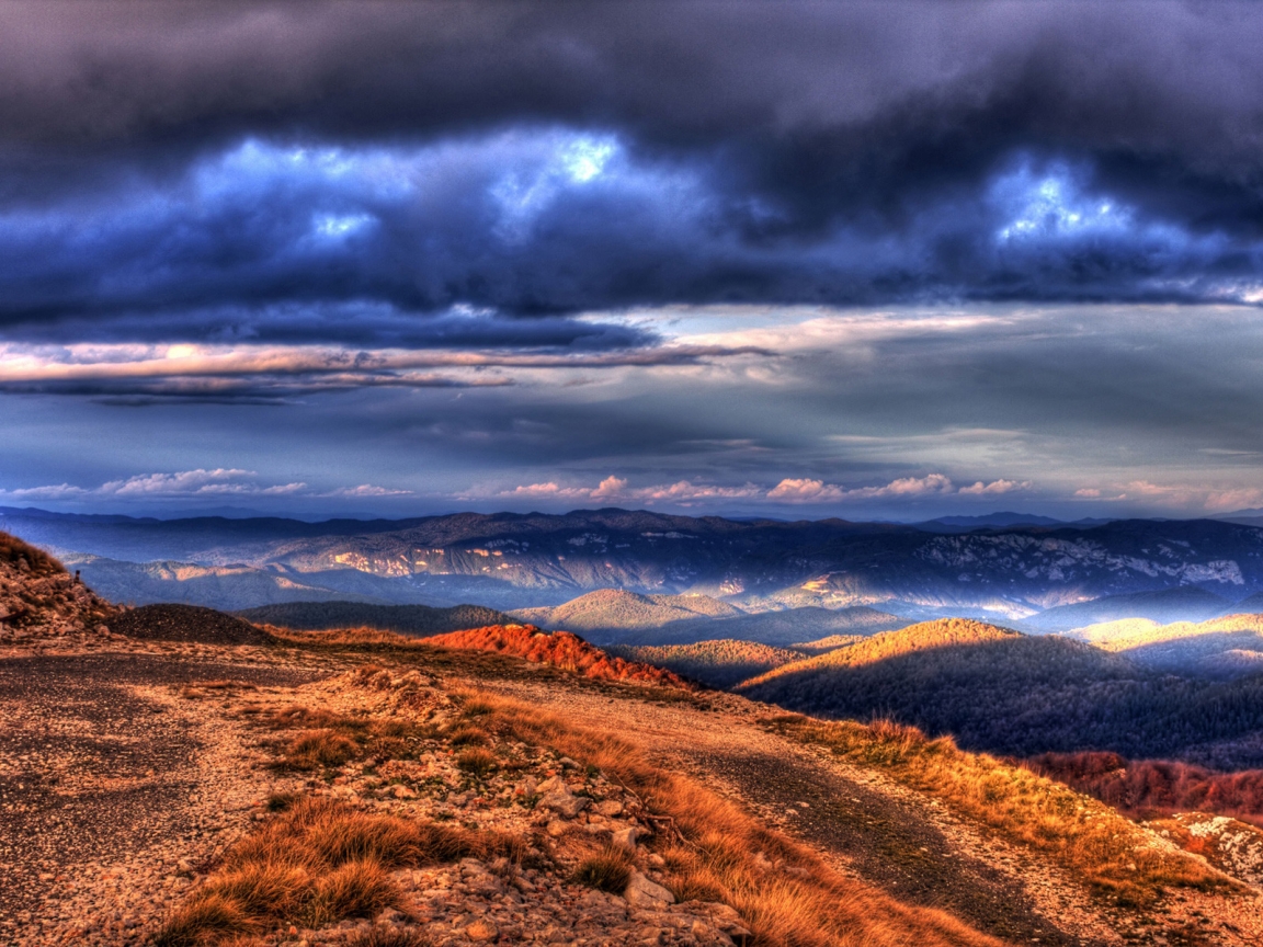 HDR View from Mountains for 1152 x 864 resolution