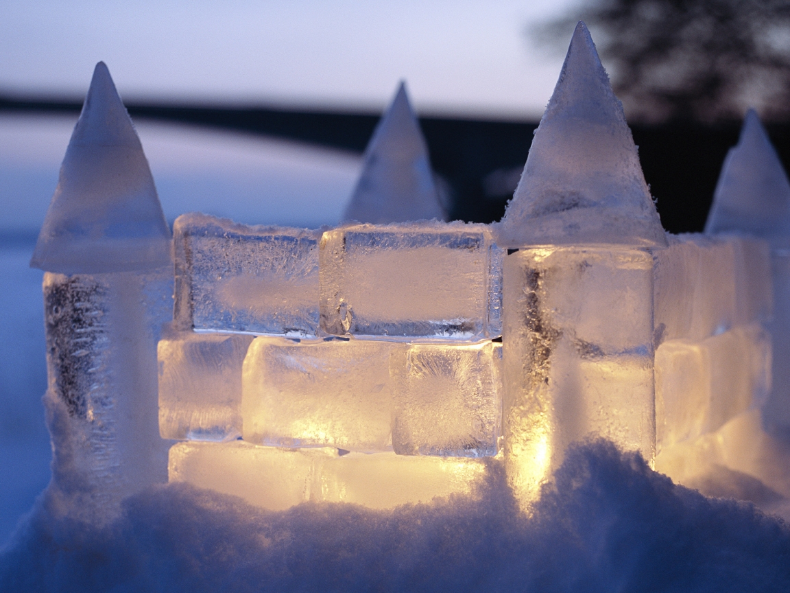 Ice Castle for 1152 x 864 resolution