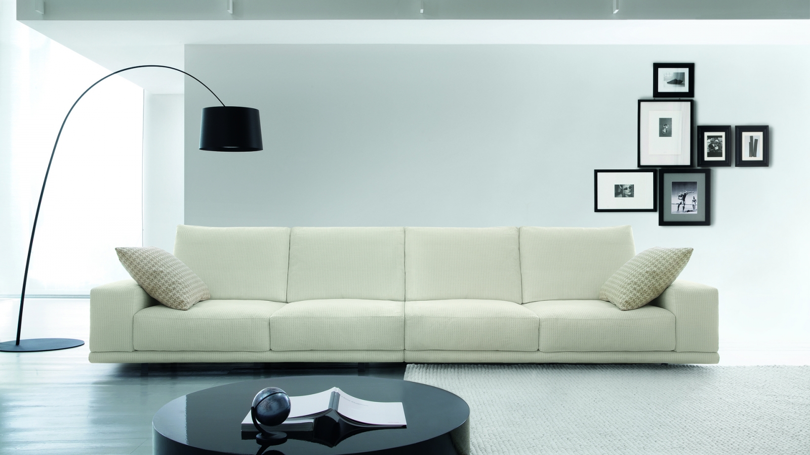 Interesting Living Room for 1600 x 900 HDTV resolution