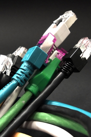 Internet Cables for 320 x 480 iPhone resolution
