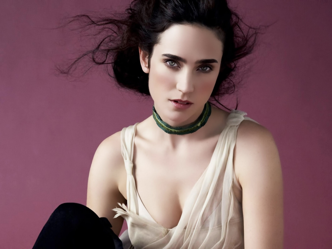 Jennifer Connelly Thinking for 1152 x 864 resolution
