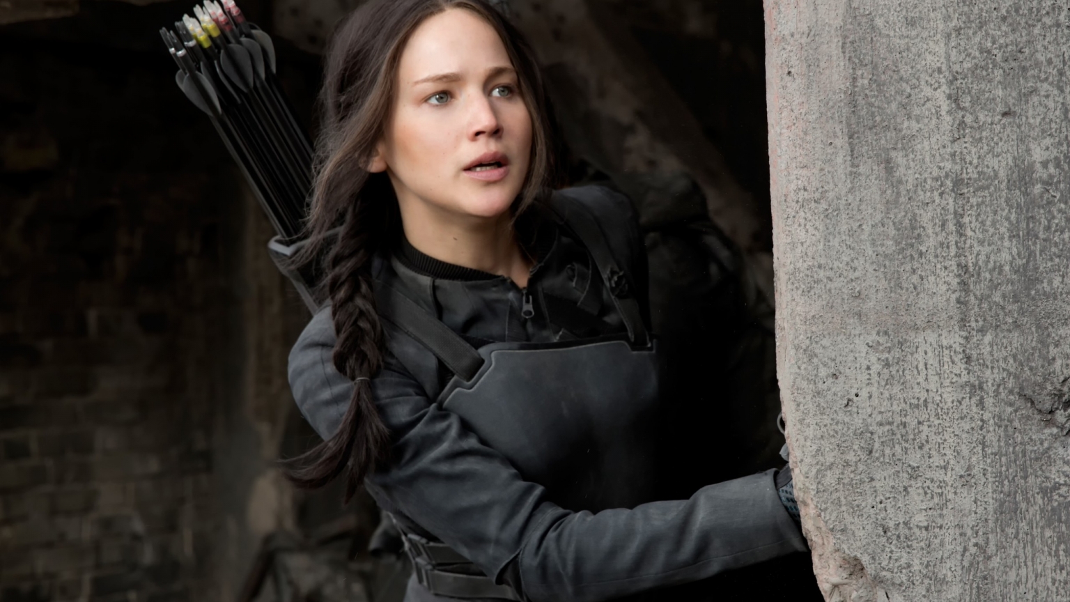 Jennifer Lawrence as Katniss Everdeen for 1536 x 864 HDTV resolution