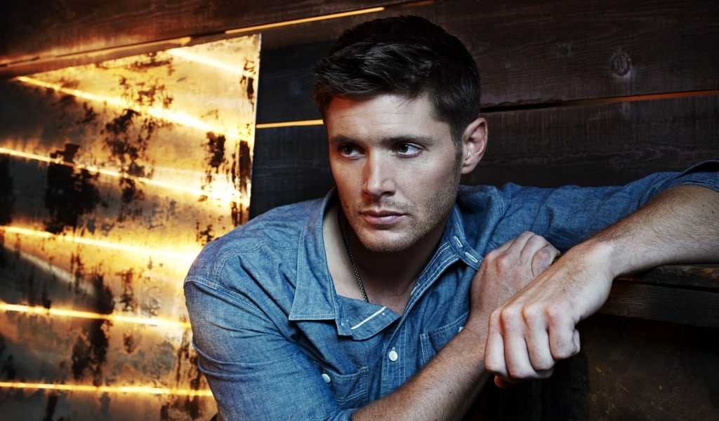 Jensen Ackles Cool for 1024 x 600 widescreen resolution