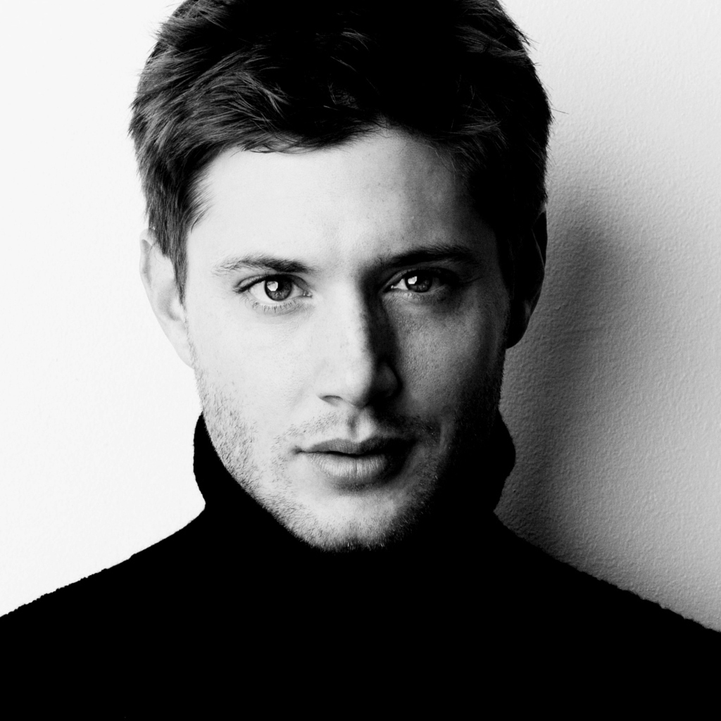 Jensen Ross Ackles for 1024 x 1024 iPad resolution