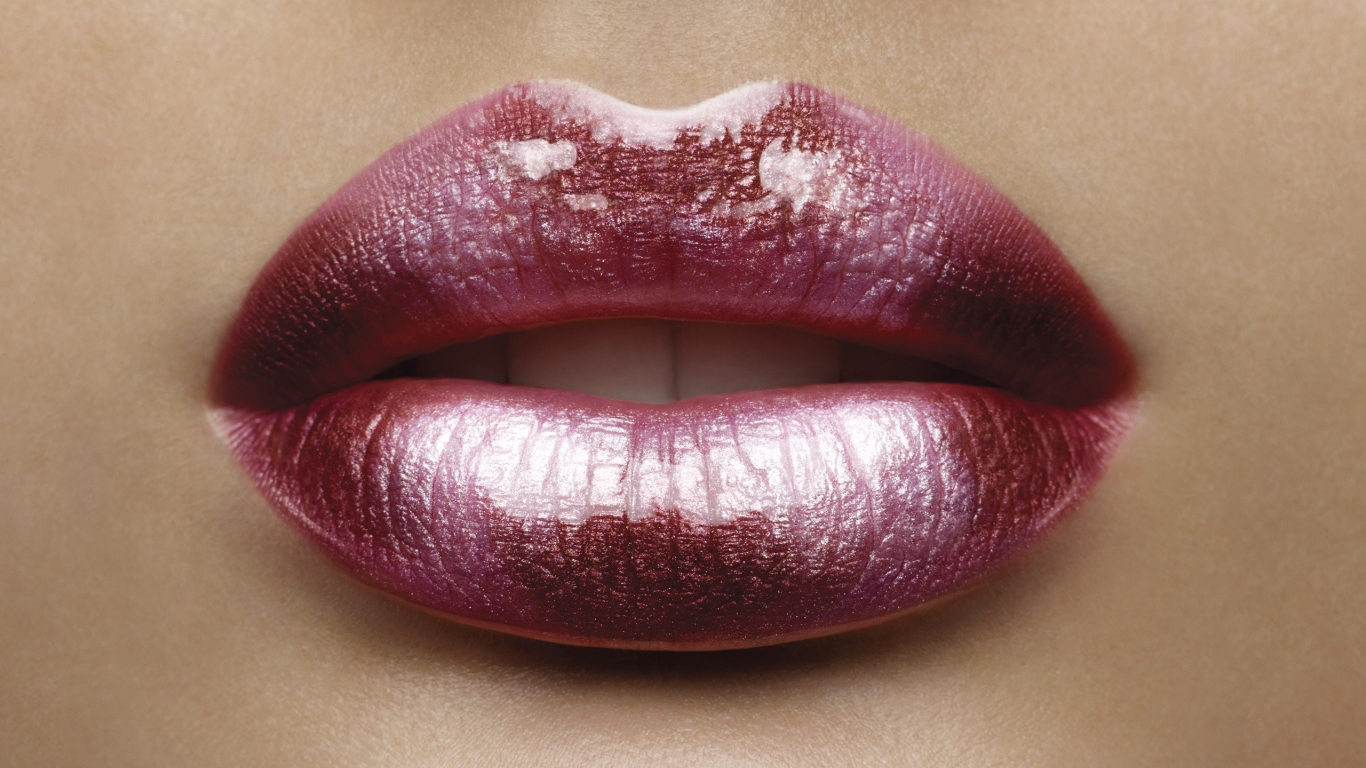 Just my Lips for 1366 x 768 HDTV resolution