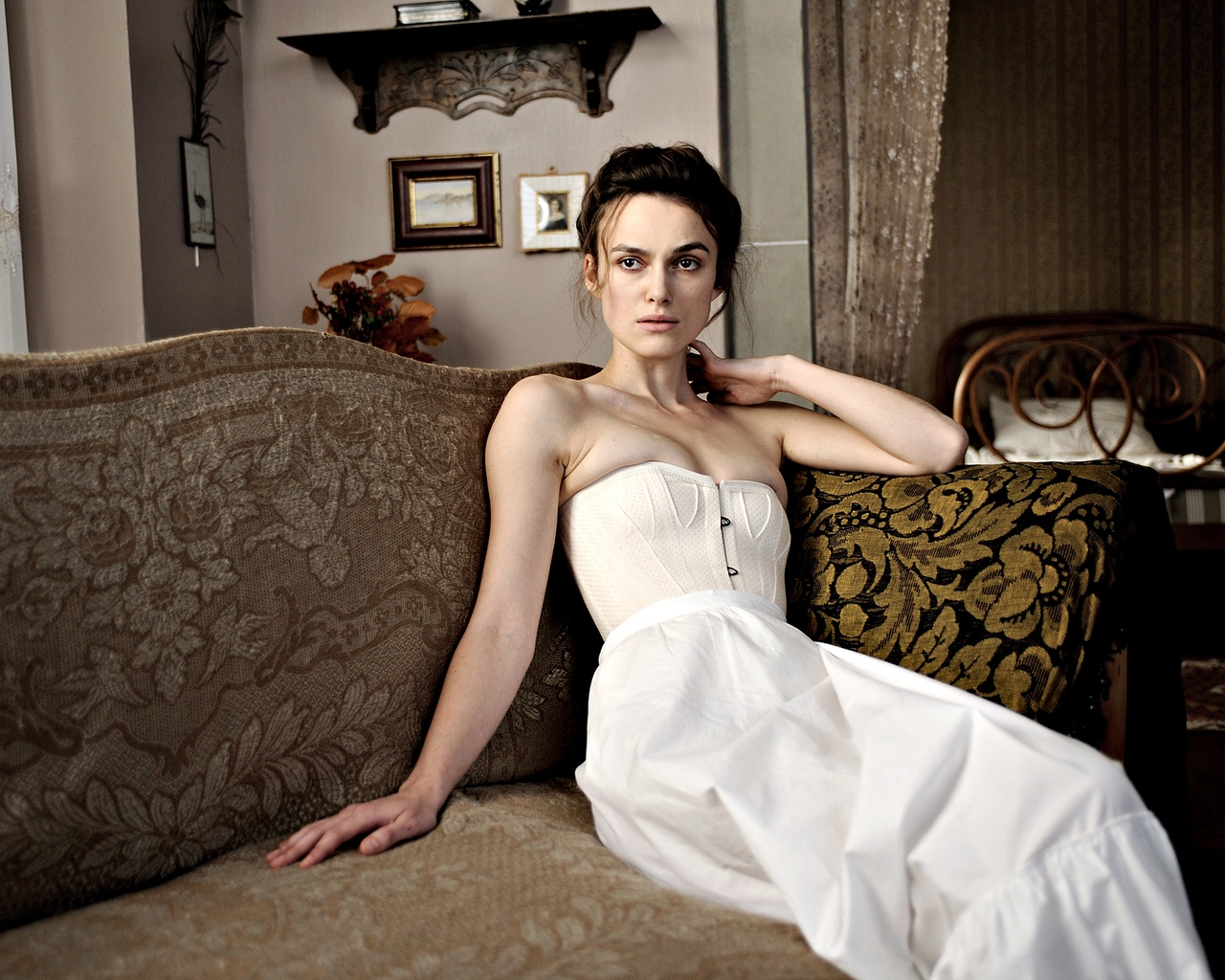 Keira Knightley A Dangerous Method for 1280 x 1024 resolution