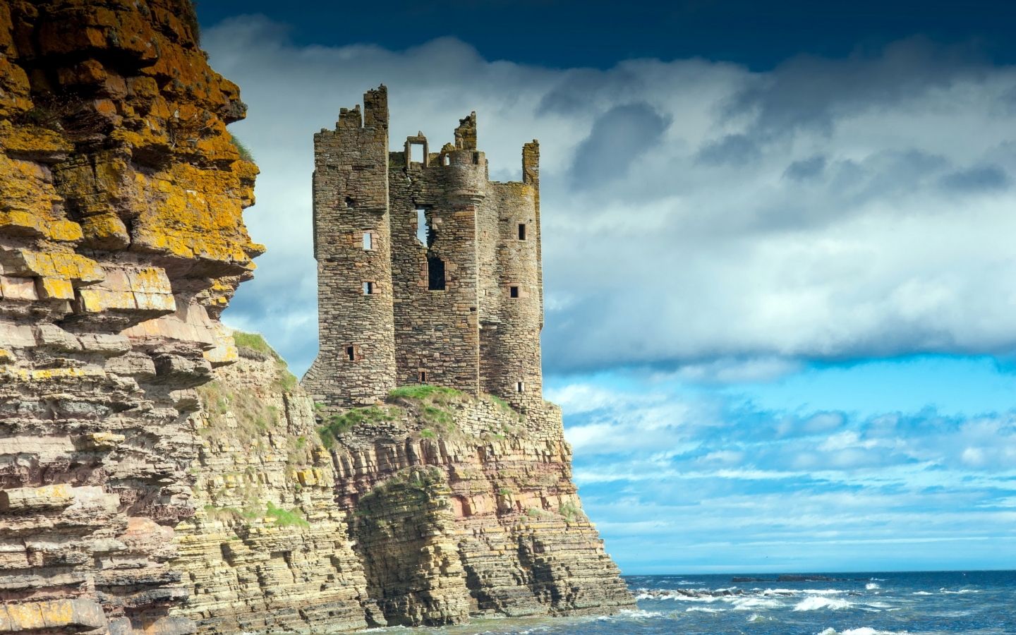 Keiss Castle Scotland for 1440 x 900 widescreen resolution