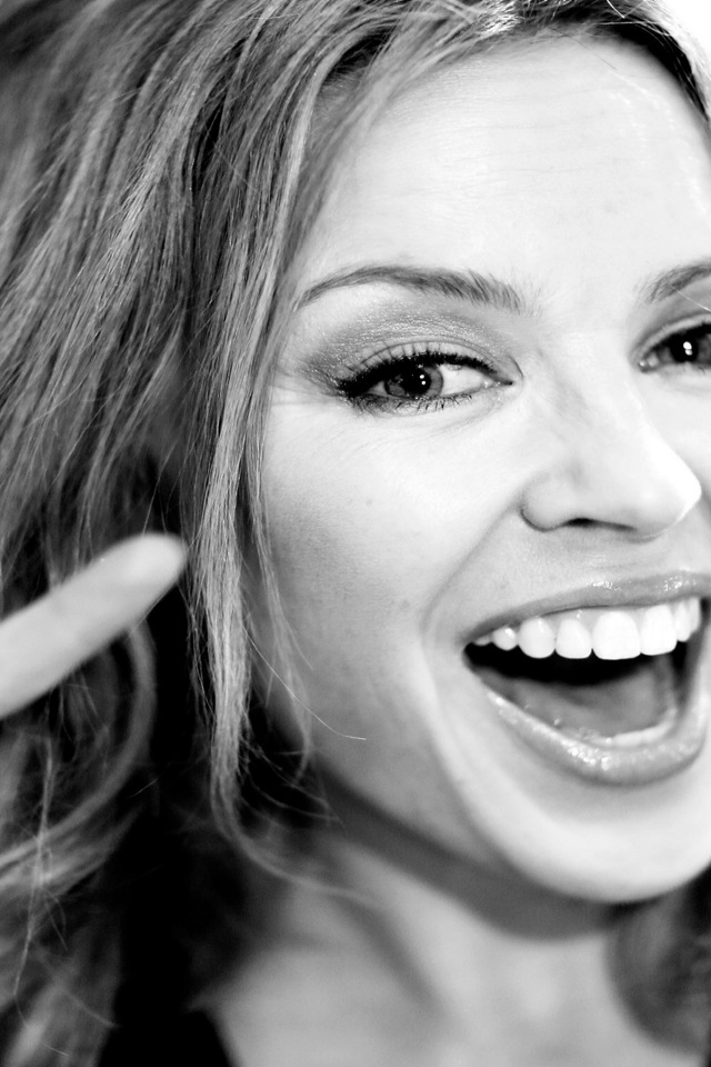 Kylie Ann Minogue for 640 x 960 iPhone 4 resolution