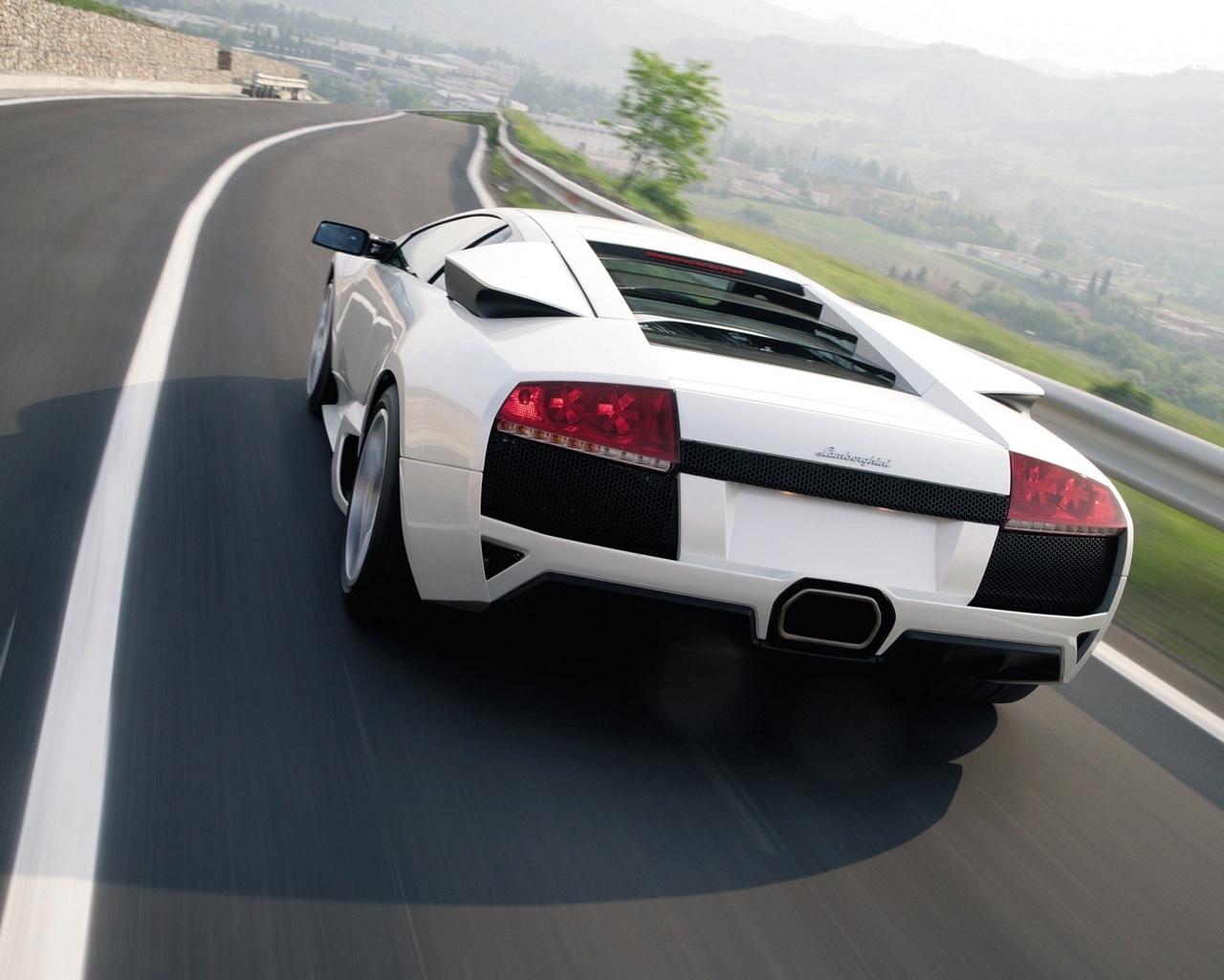 Lamborghini Murcielago LP640 2010 White for 1280 x 1024 resolution