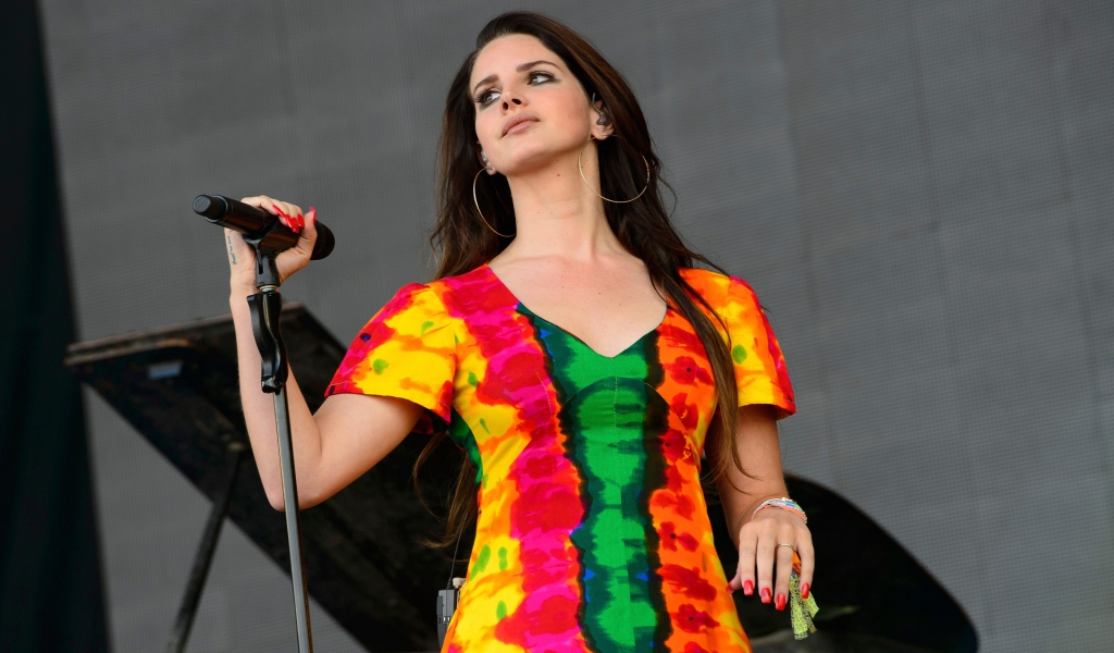 Lana Del Rey for 1024 x 600 widescreen resolution