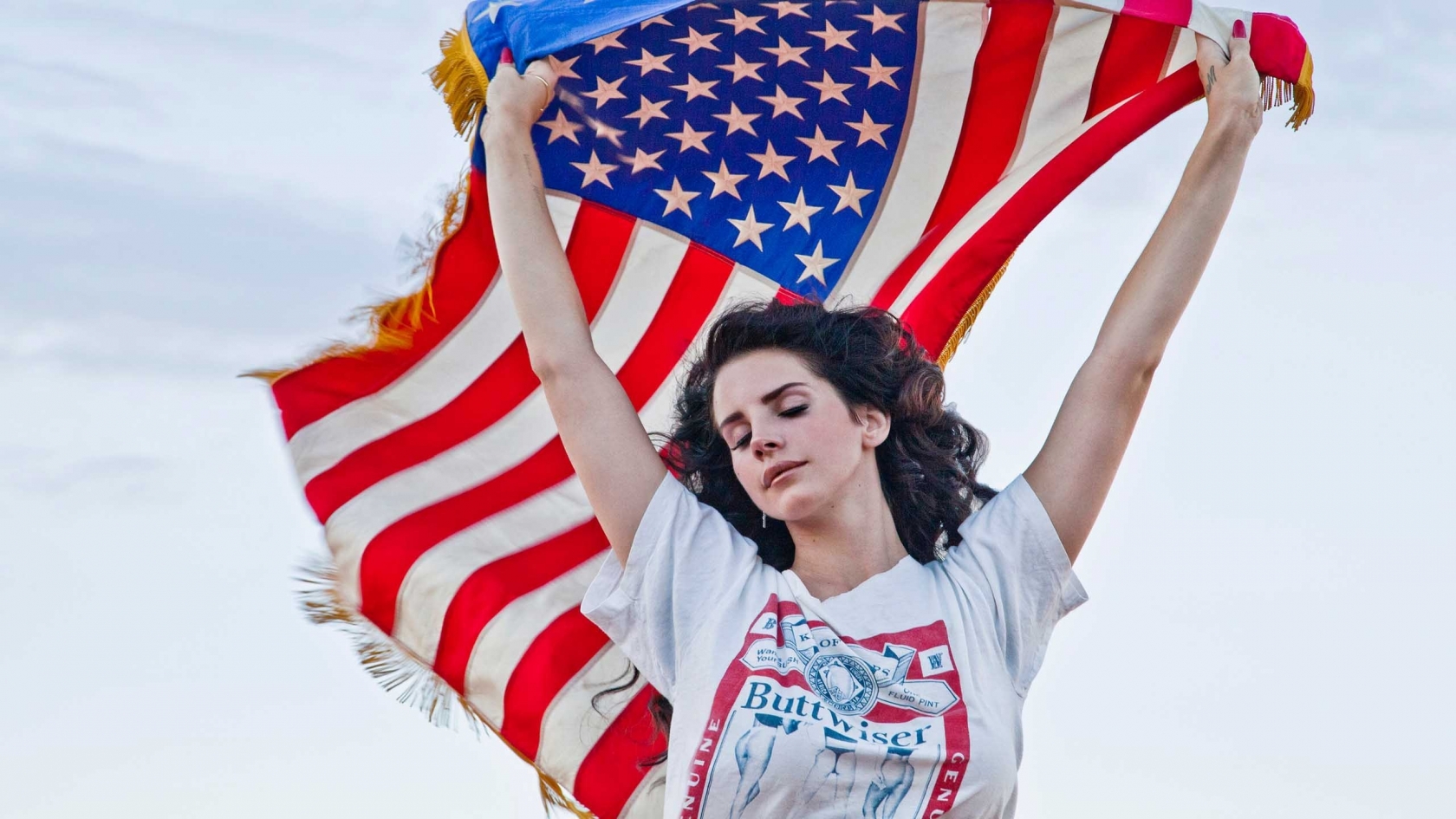 Lana Del Rey American Flag for 1680 x 945 HDTV resolution