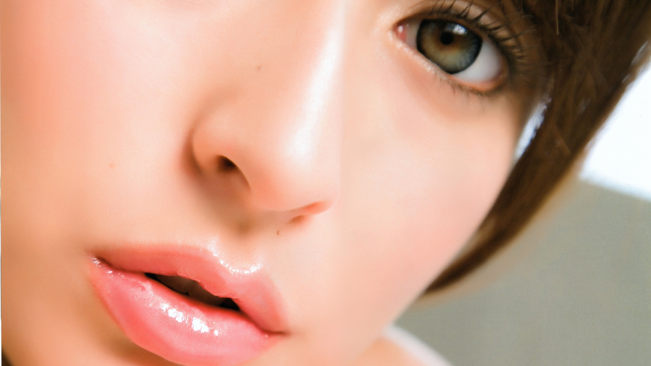 Leah Dizon Close up Face for 2560x1440 HDTV resolution