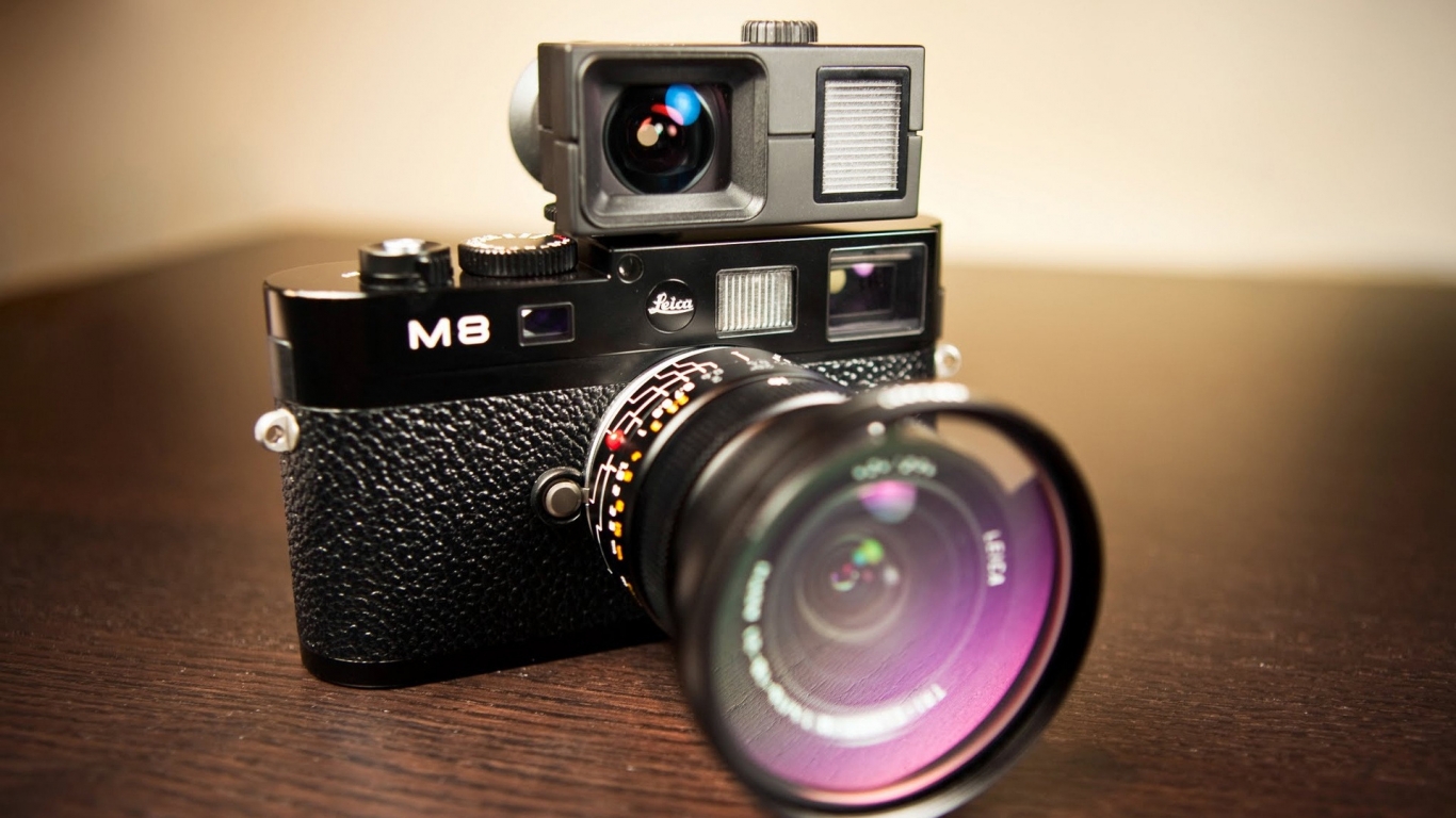 Leica M8 for 1366 x 768 HDTV resolution