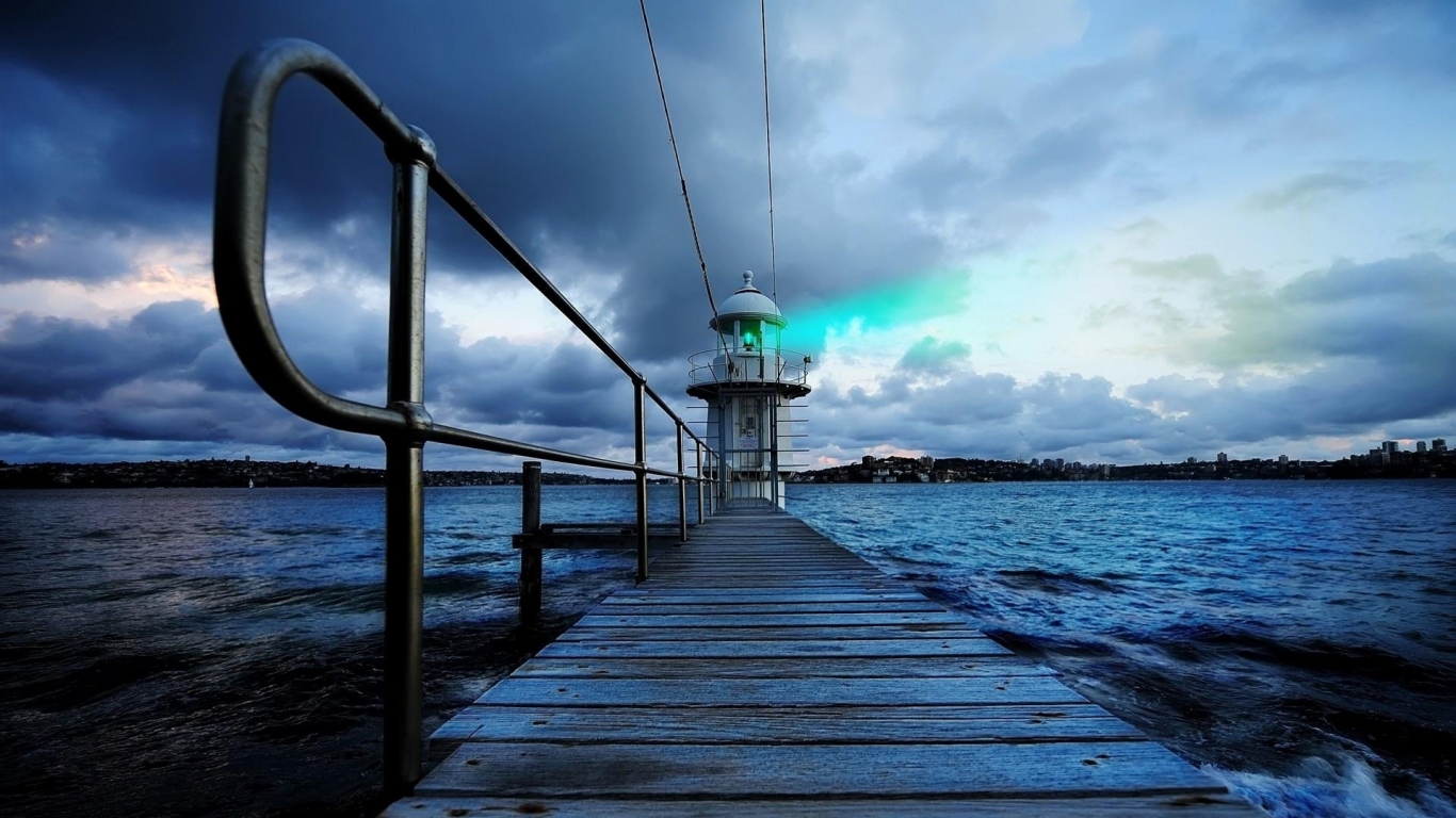 Lighthouse in Sydney for 1366 x 768 HDTV resolution