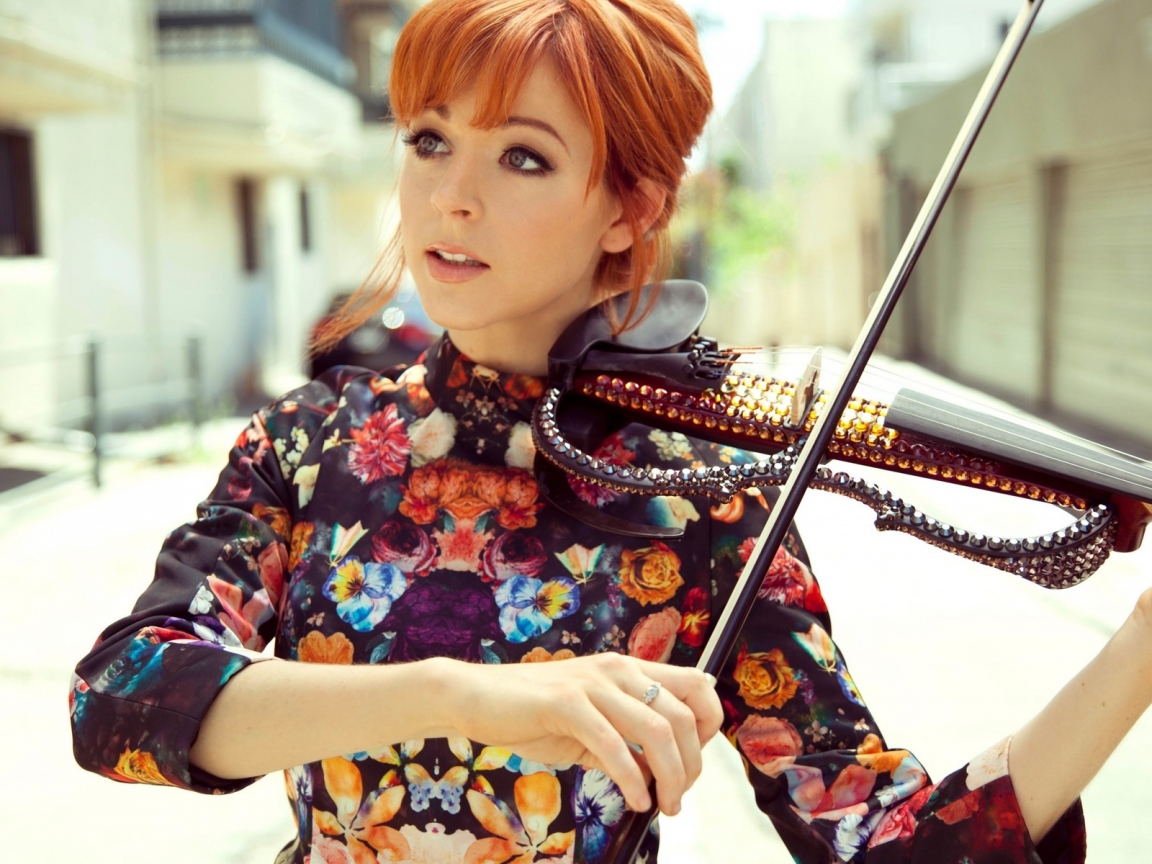 Lindsey Stirling Beautiful for 1152 x 864 resolution