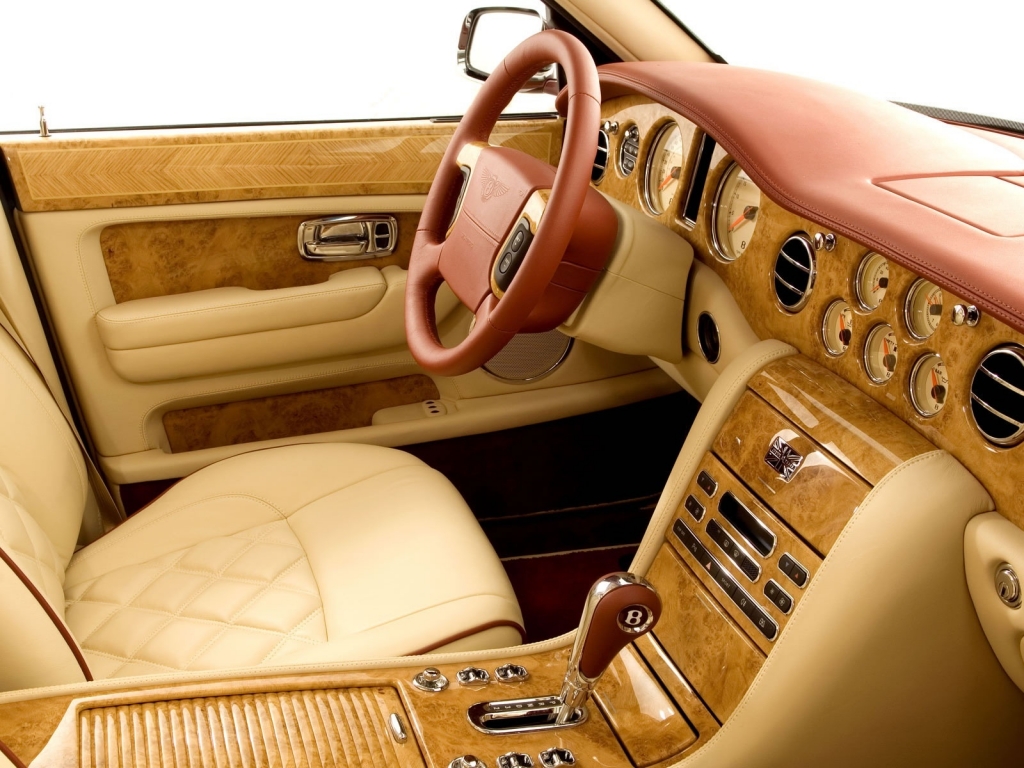 Luxury Bentley Interior for 1024 x 768 resolution