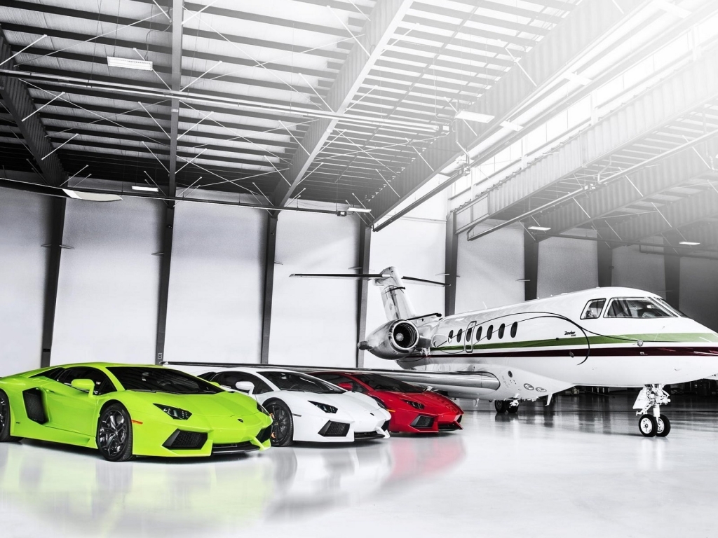 Luxury Private Garage for 1024 x 768 resolution