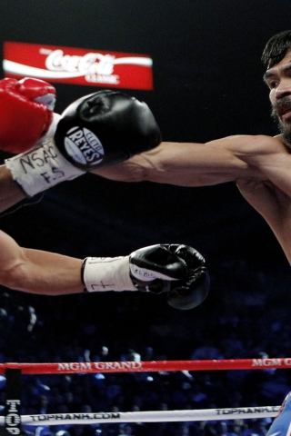 Manny Pacquiao Fighting for 320 x 480 iPhone resolution