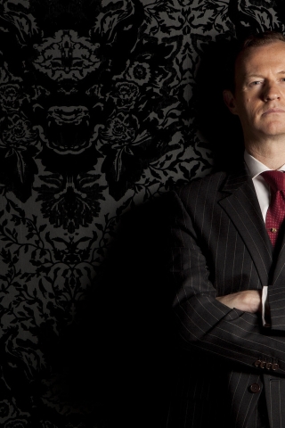 Mark Gatiss for 320 x 480 iPhone resolution