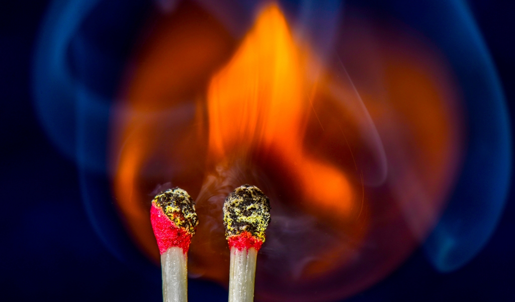 Matches on Fire for 1024 x 600 widescreen resolution
