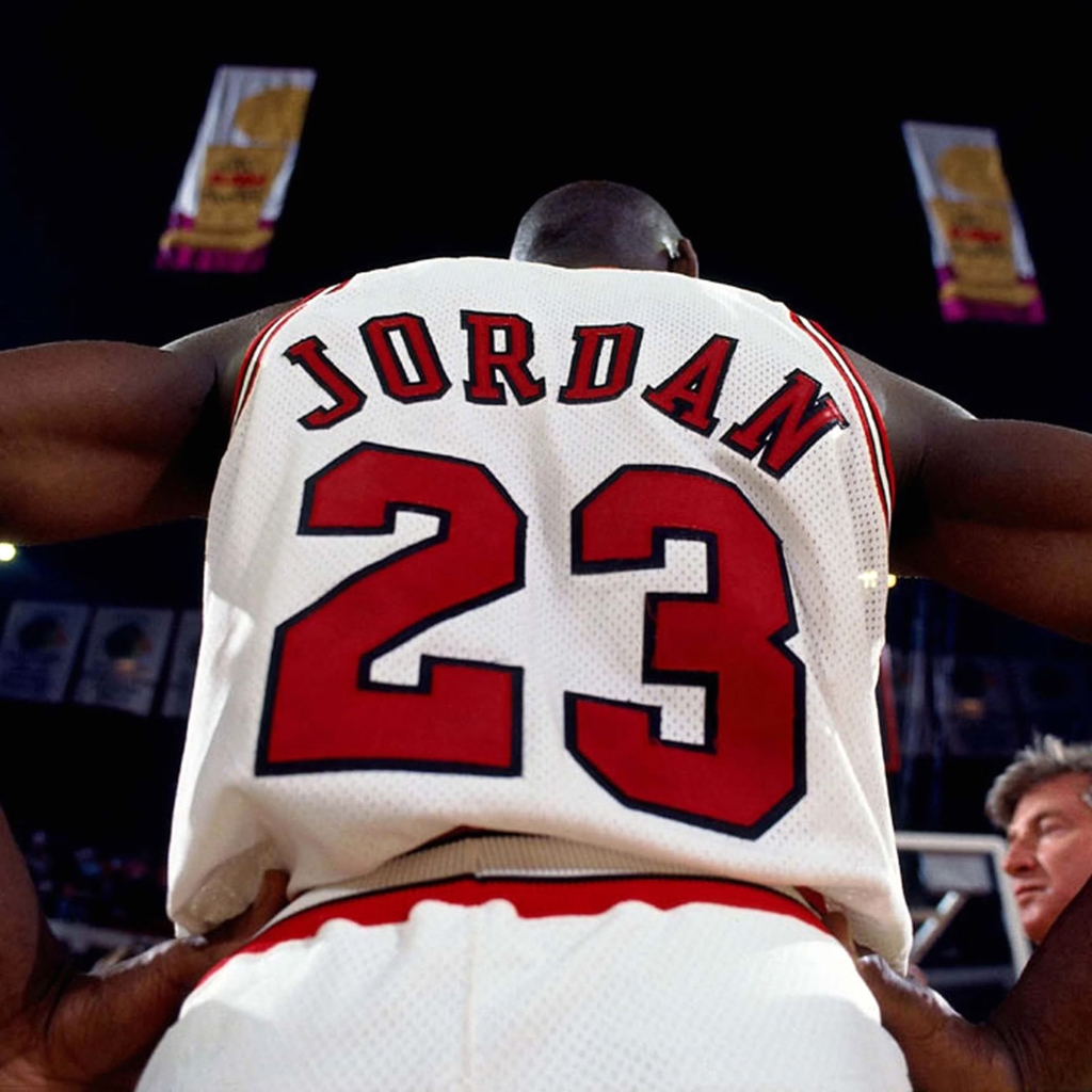 Michael Jordan NBA for 1024 x 1024 iPad resolution