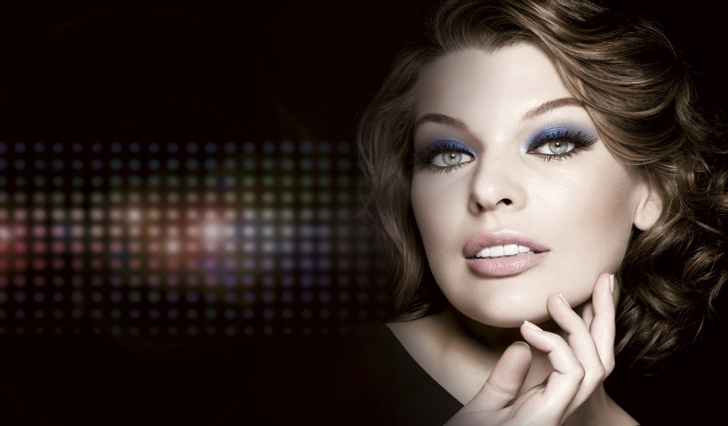 Milla Jovovich Beautiful for 1024 x 600 widescreen resolution