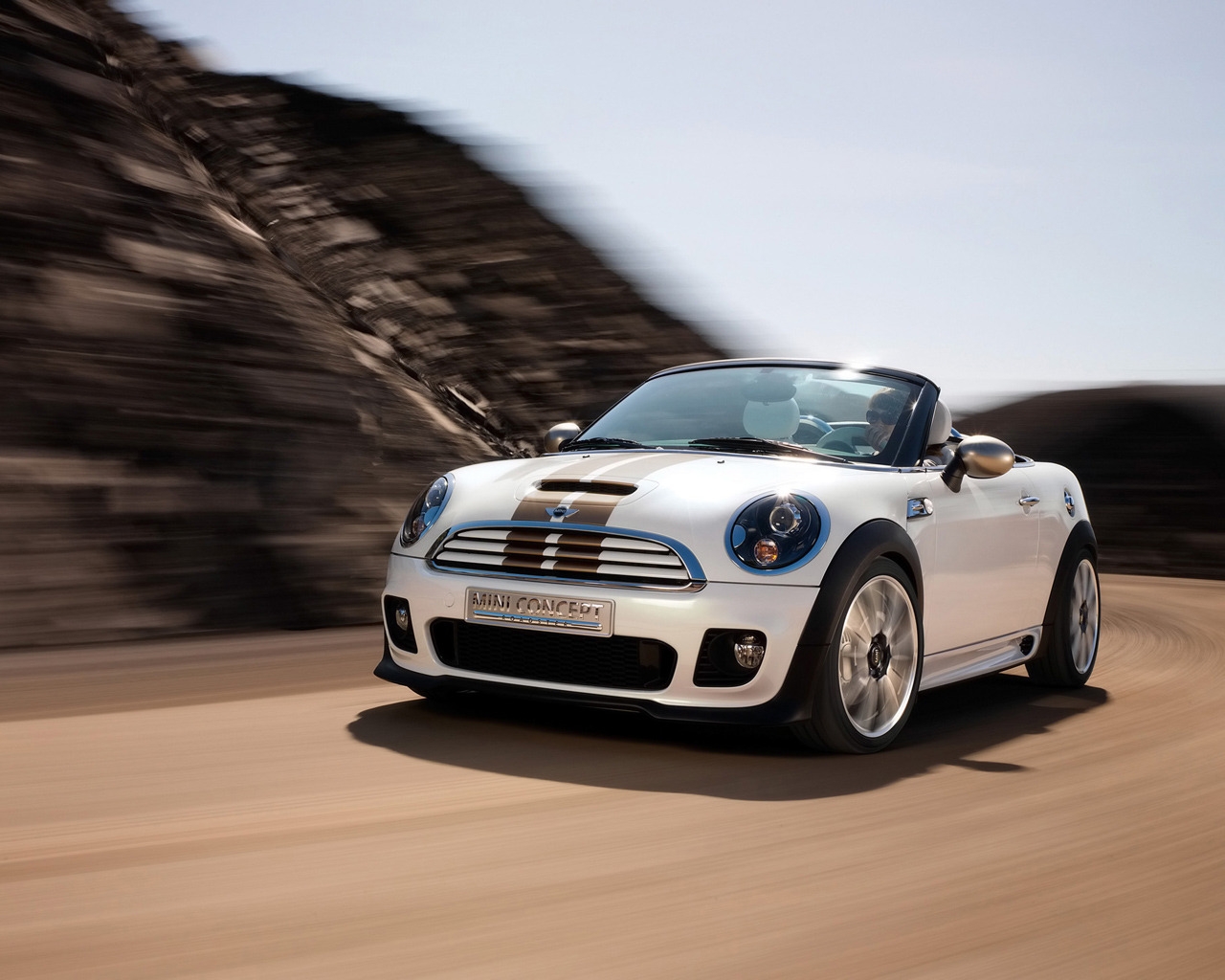 Mini Roadster Concept Front Angle Speed for 1280 x 1024 resolution