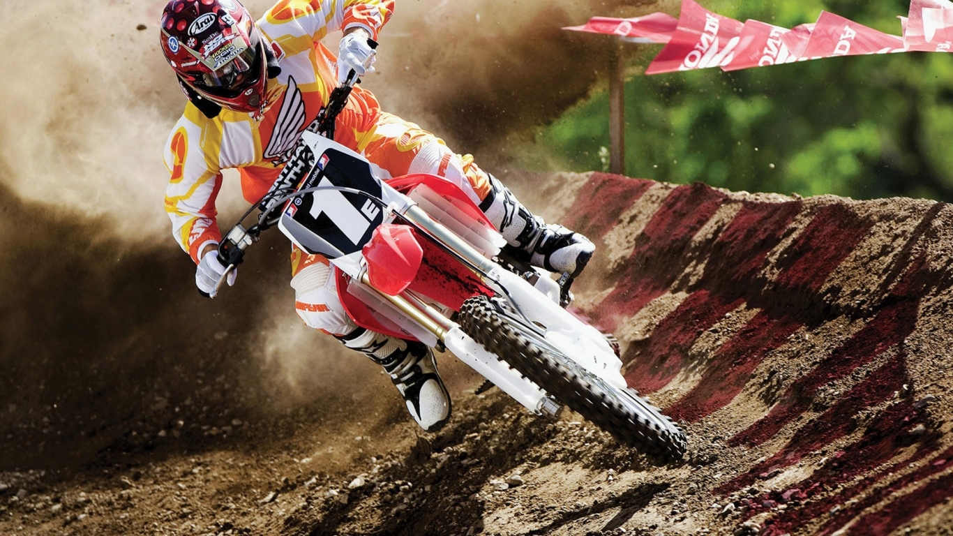 Motocross Race for 1366 x 768 HDTV resolution