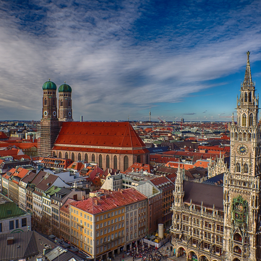 Munich Bavaria for 1024 x 1024 iPad resolution