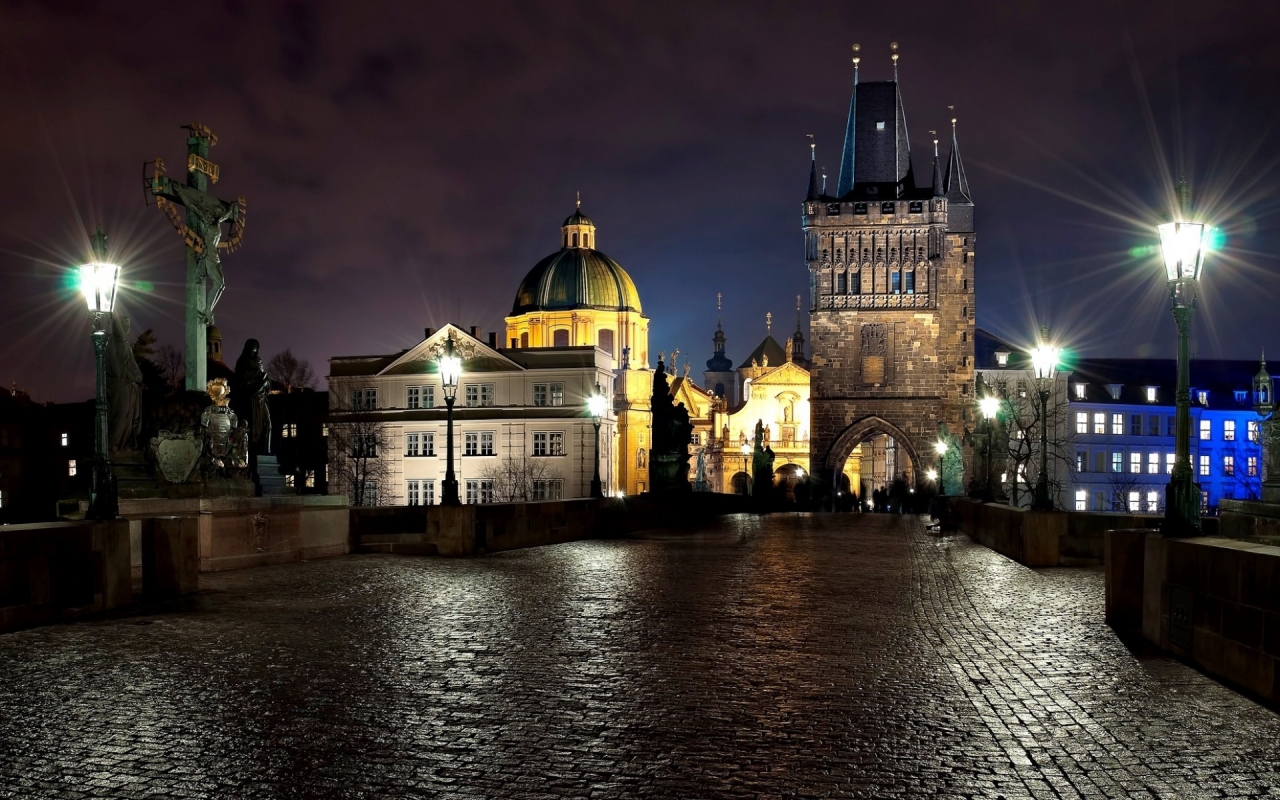 Night in Prague for 1280 x 800 widescreen resolution