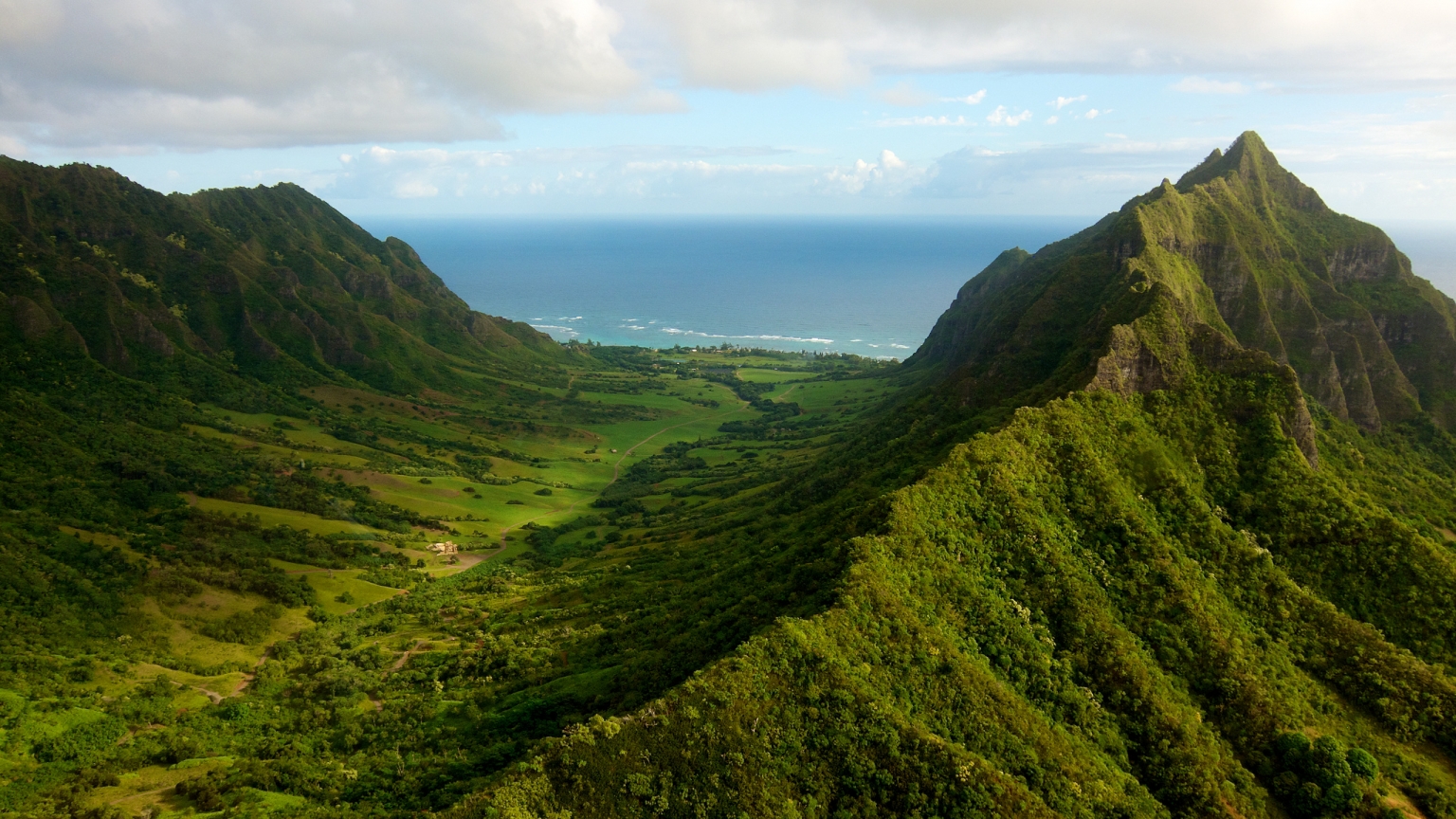 Oahu Valley for 1536 x 864 HDTV resolution