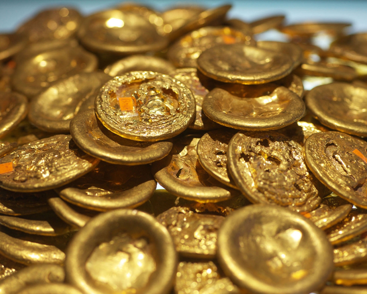 Old Chinese Gold Coins for 1280 x 1024 resolution