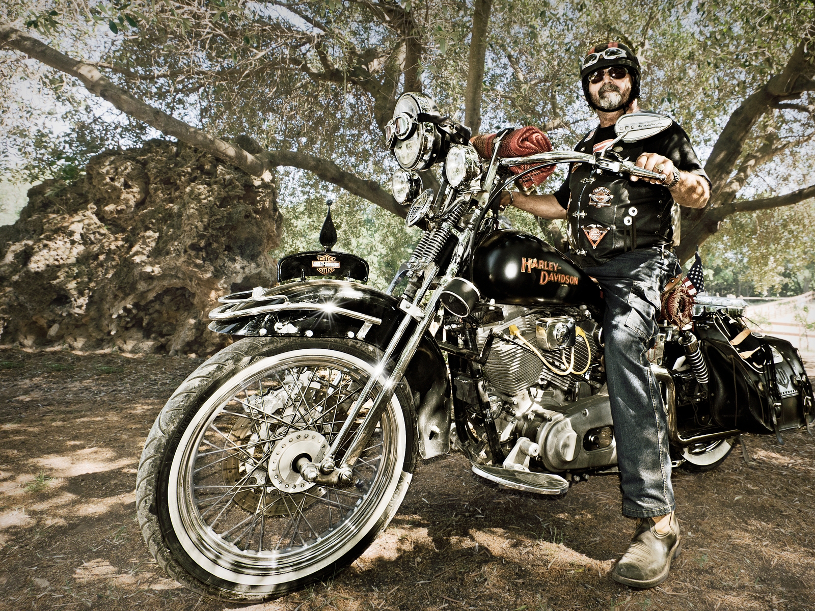 Old Harley Davidson for 1600 x 1200 resolution