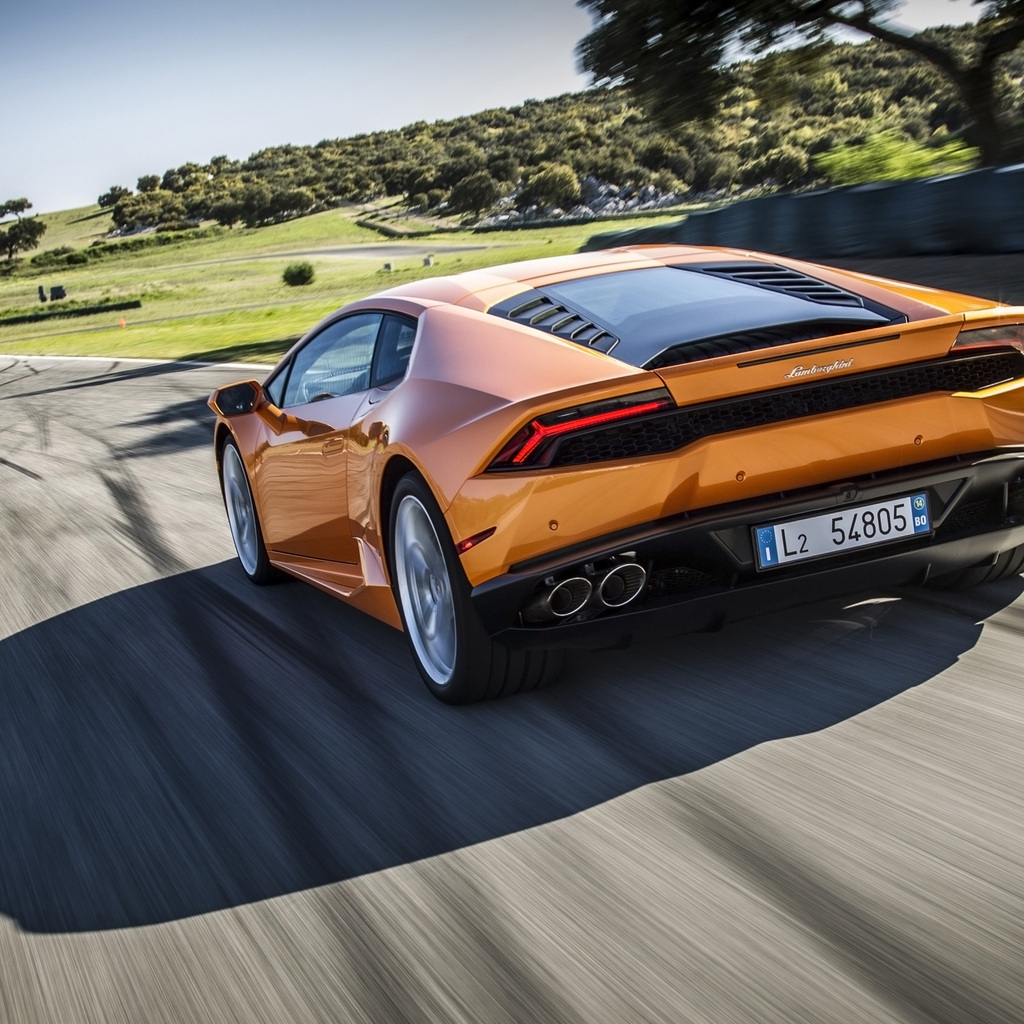 Orange Lamborghini Huracan for 1024 x 1024 iPad resolution