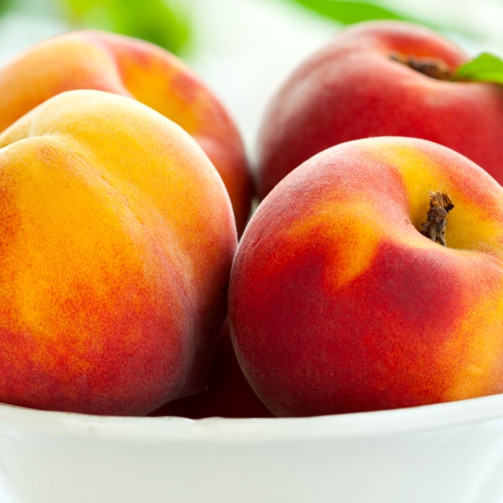 Peaches Fruit for 1024 x 1024 iPad resolution
