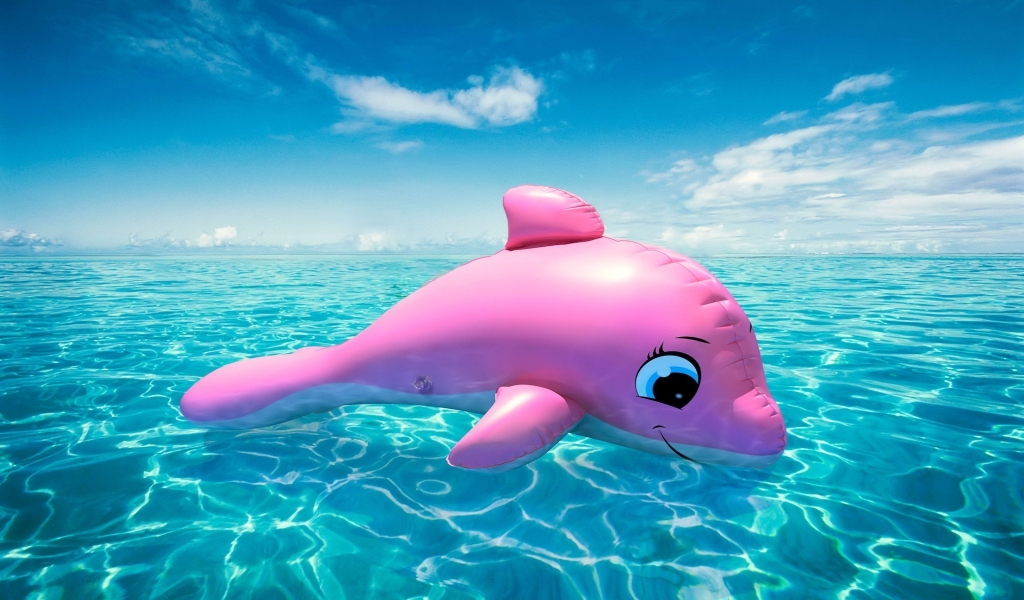 Pink Whale for 1024 x 600 widescreen resolution