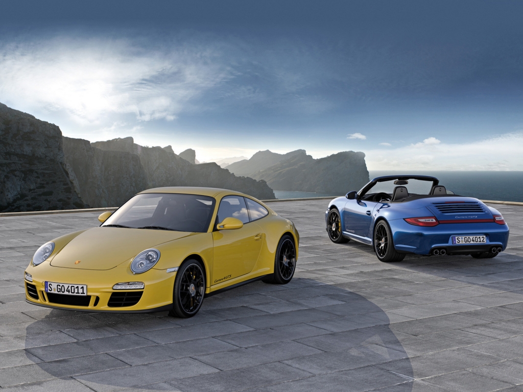 Porsche 911 Carrera 4 GTS Duo for 1024 x 768 resolution
